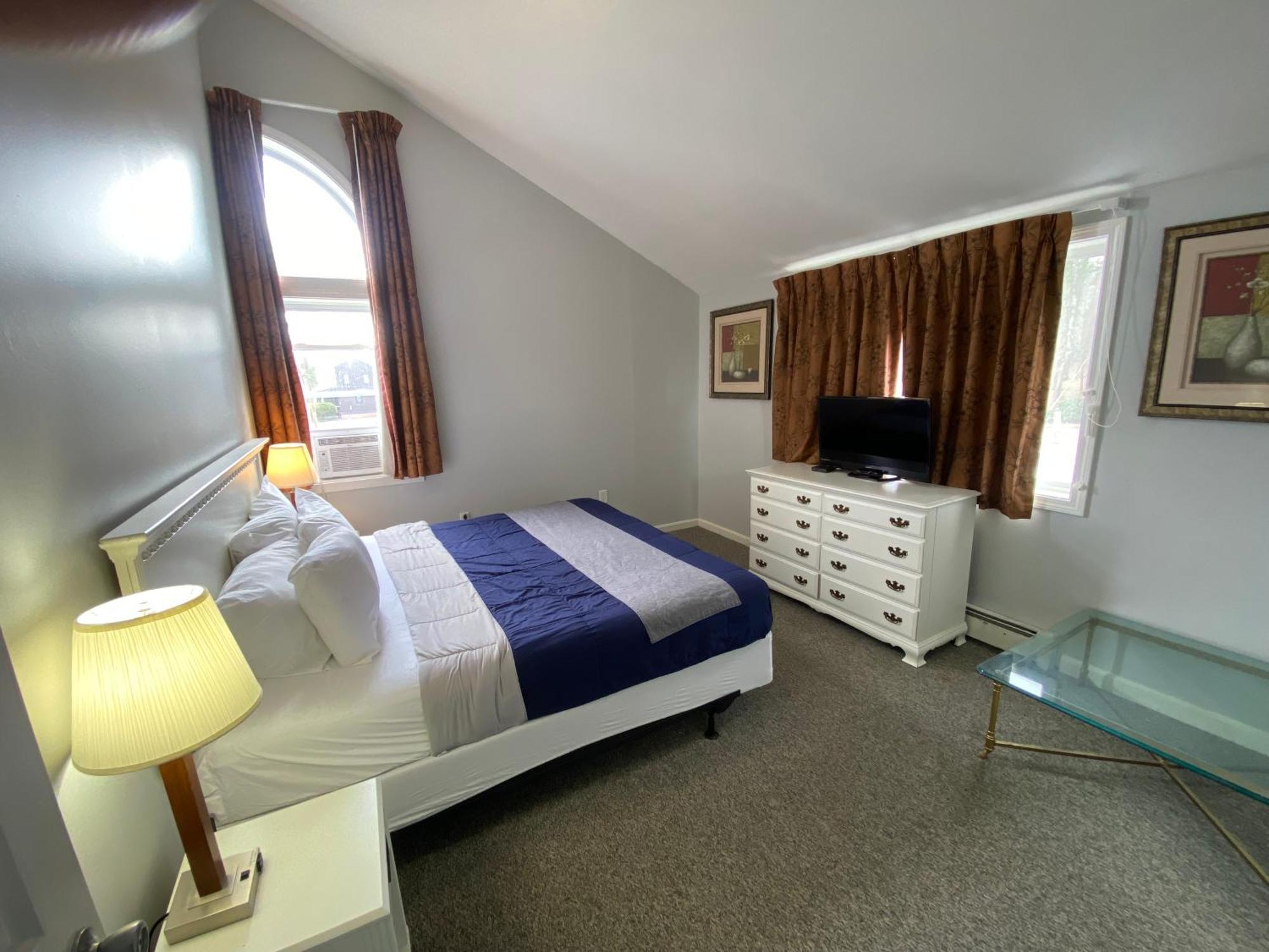 Winnisquam Lake Inn 蒂尔顿 外观 照片
