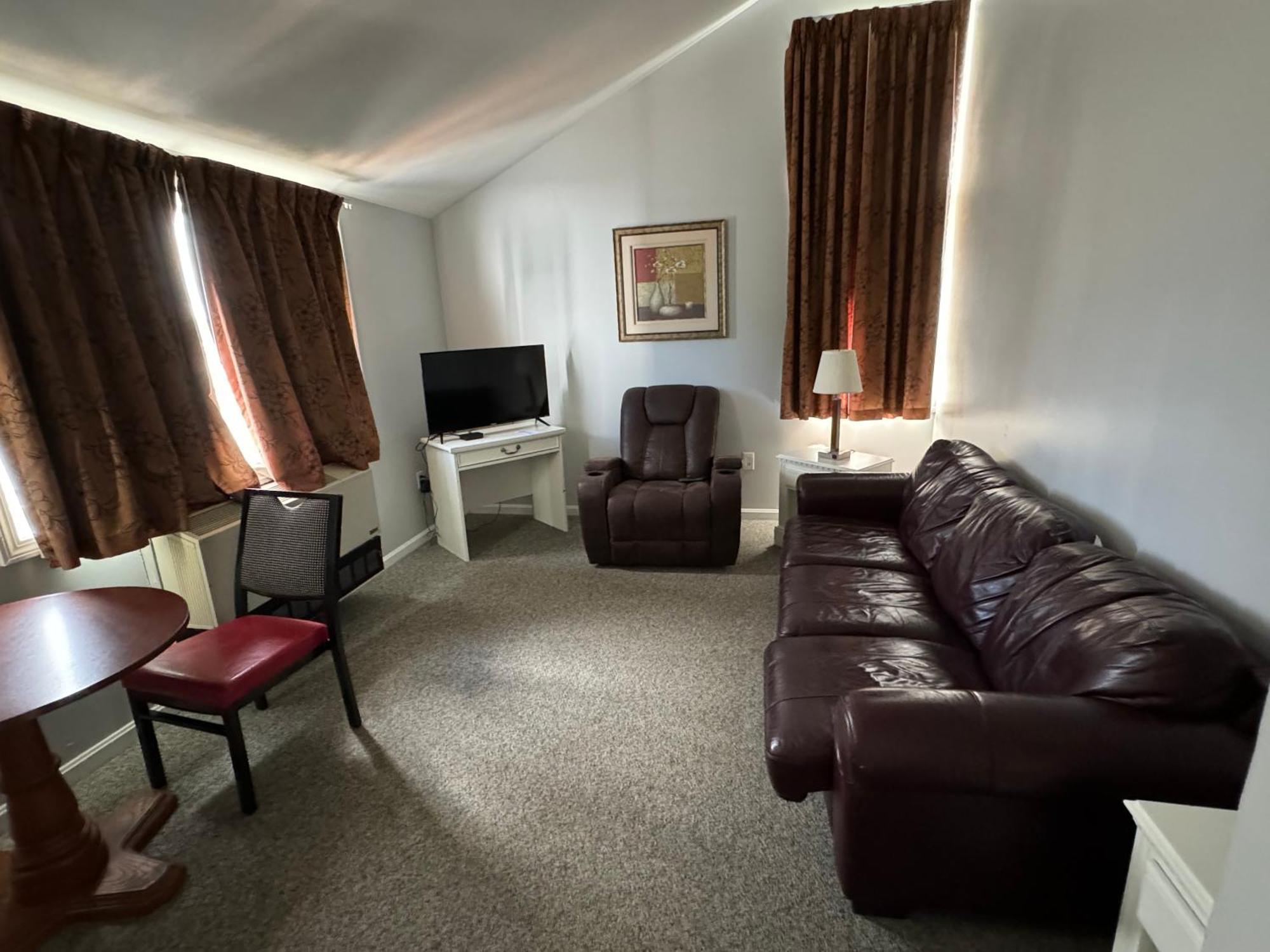 Winnisquam Lake Inn 蒂尔顿 外观 照片