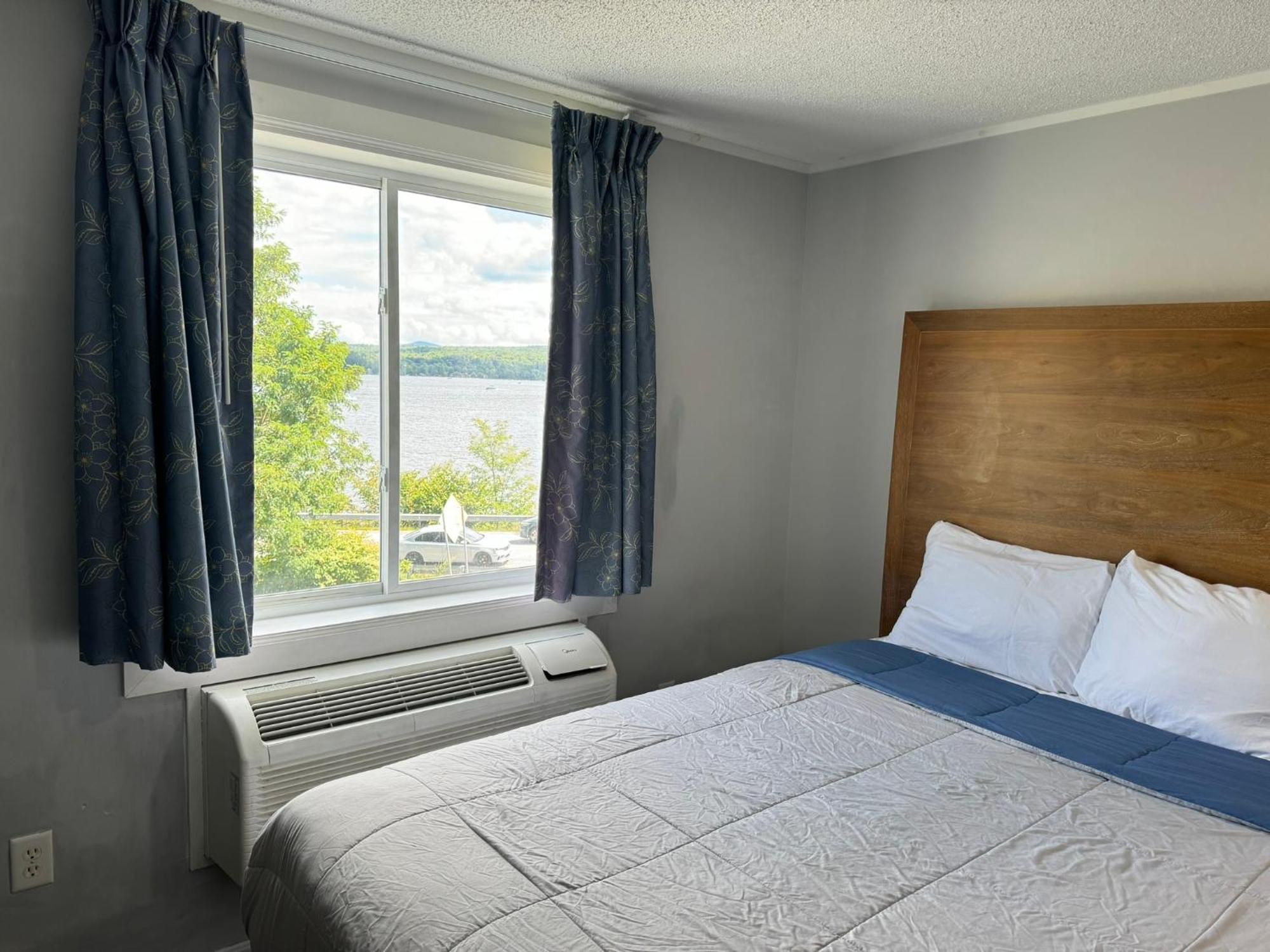 Winnisquam Lake Inn 蒂尔顿 外观 照片