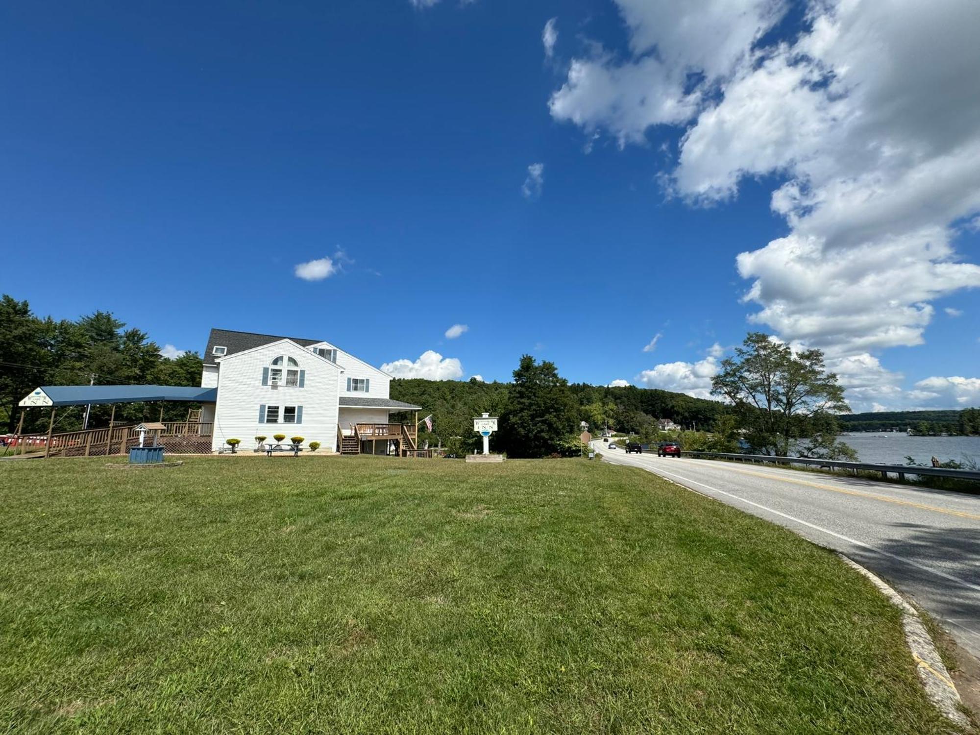 Winnisquam Lake Inn 蒂尔顿 外观 照片