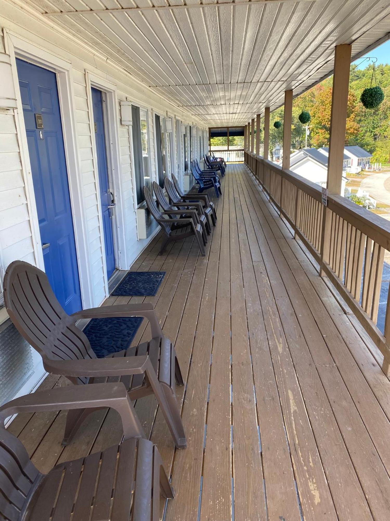 Winnisquam Lake Inn 蒂尔顿 外观 照片